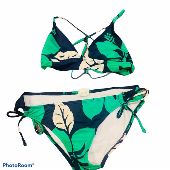 O'Neill Other - O'NEILL Green Tropical Bikini Top & Bottoms